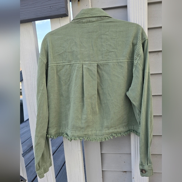 BLANKNYC Cropped Lightweight Jacket - Picture 7 of 10